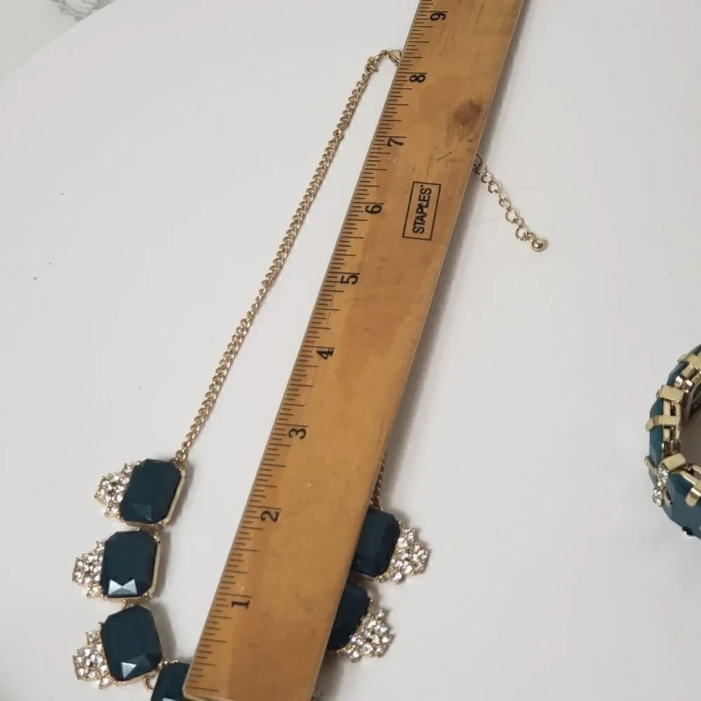 unbranded necklace earrings